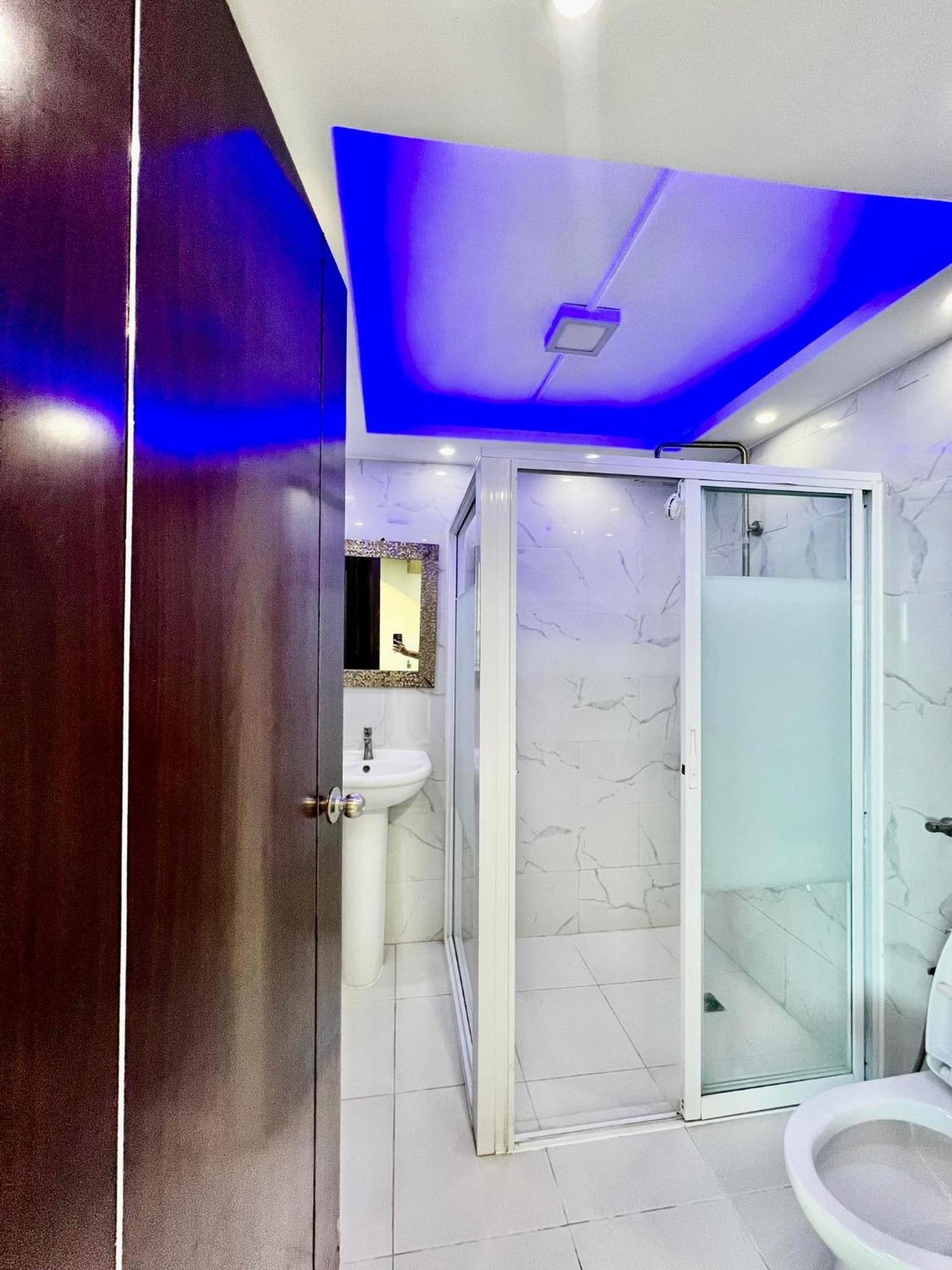 סבו 2 Bedroom Condo Unit With City And Mountain View מראה חיצוני תמונה