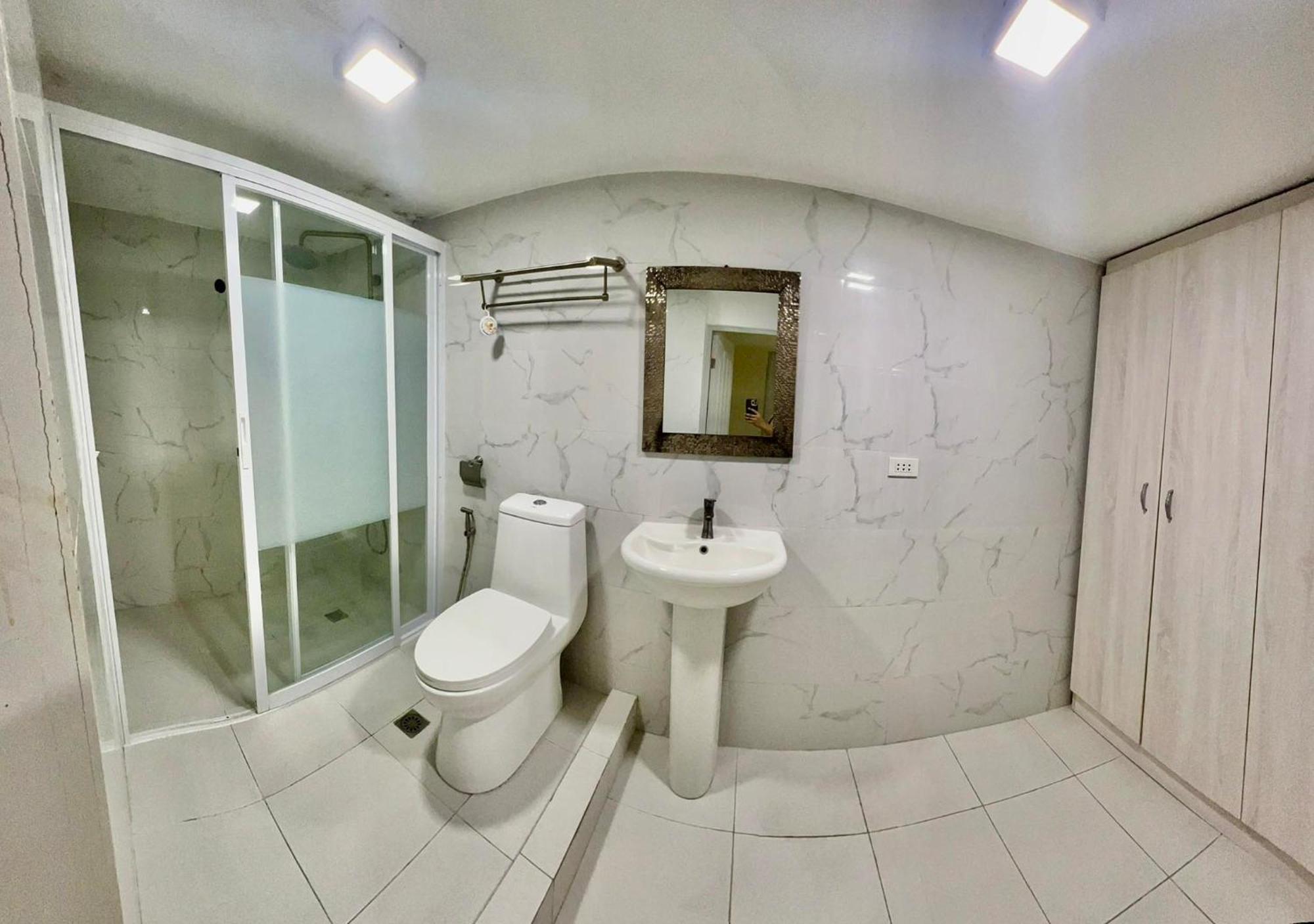 סבו 2 Bedroom Condo Unit With City And Mountain View מראה חיצוני תמונה